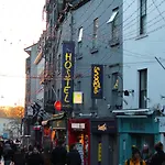 Snoozles Quay Street Tourist 골웨이
