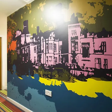 Snoozles Quay Street Tourist Hostel Galway