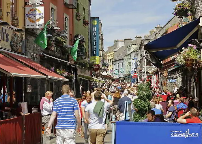 Snoozles Quay Street Tourist *