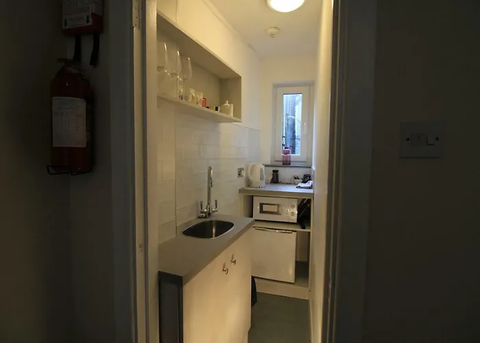 Snoozles Quay Street Tourist * Galway