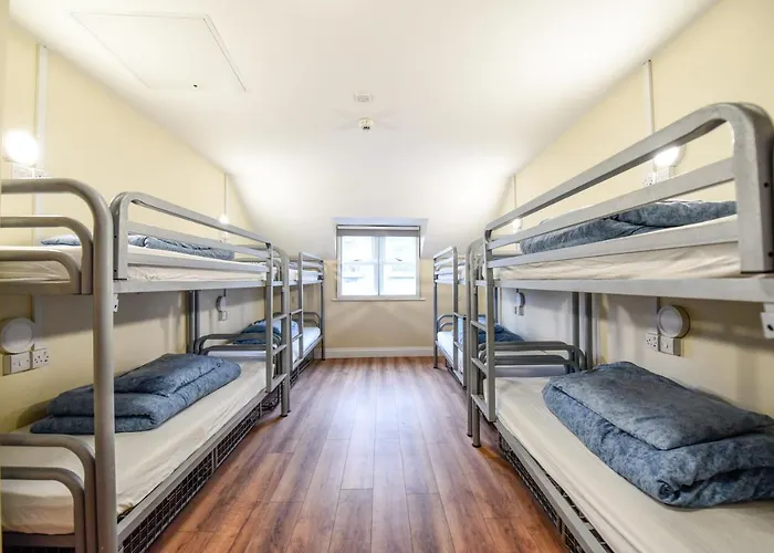 Hostel Snoozles Quay Street Tourist