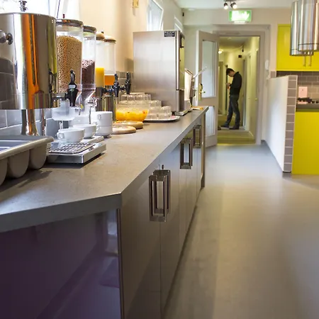 Snoozles Quay Street Tourist *