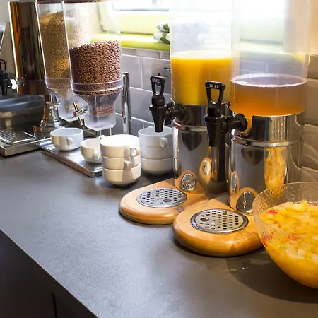 Albergue Snoozles Quay Street Tourist