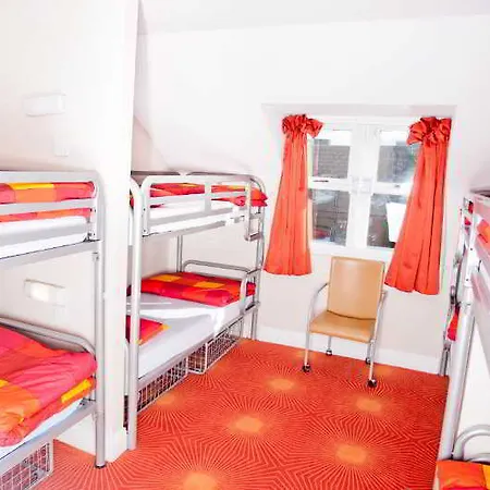 Snoozles Quay Street Tourist Hostel Galway