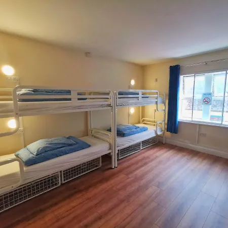 Snoozles Quay Street Tourist Hostel Galway