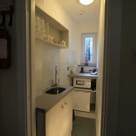 Snoozles Quay Street Tourist * Galway