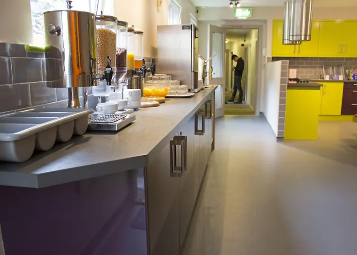 Snoozles Quay Street Tourist *