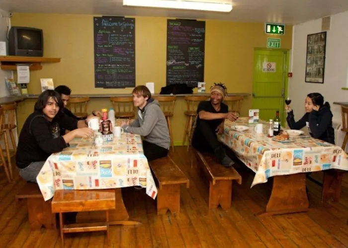 Auberge de jeunesse Snoozles Quay Street Tourist