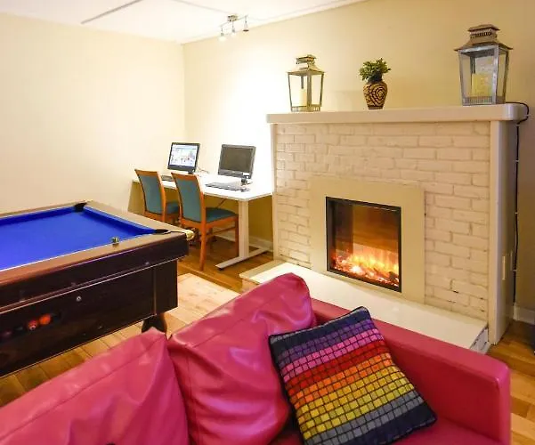 Snoozles Quay Street Tourist *