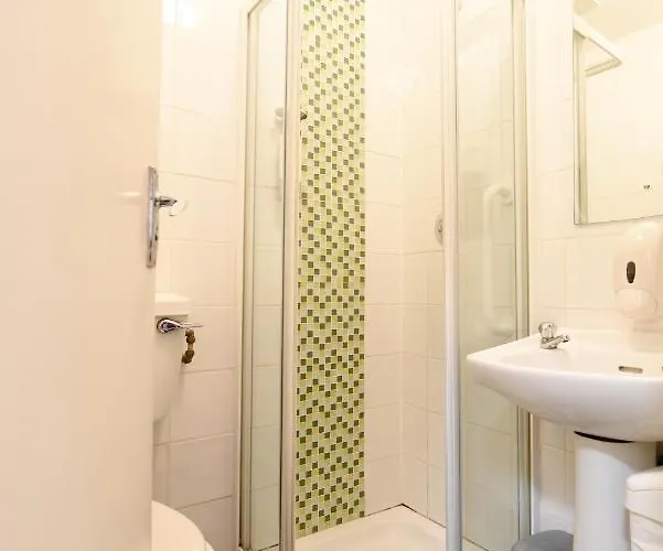 Snoozles Quay Street Tourist * Galway