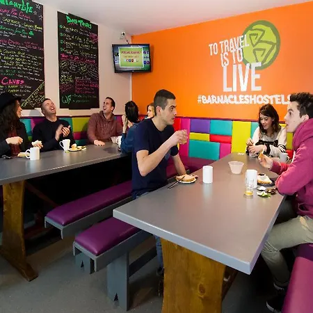 ホステル Snoozles Quay Street Tourist *