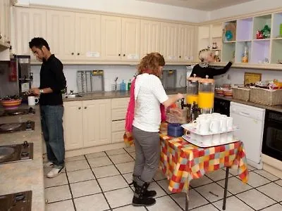 Snoozles Quay Street Tourist ホステル