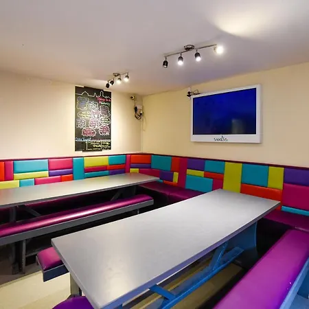 Snoozles Quay Street Tourist ゴールウェイ