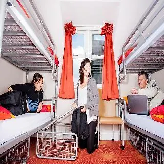 Snoozles Quay Street Tourist Хостел