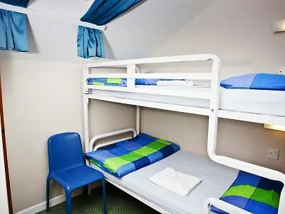 Хостел Snoozles Quay Street Tourist